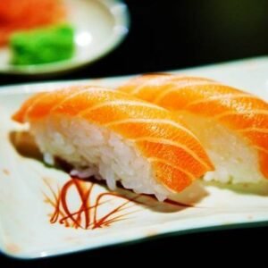 Nigiri Salmon (2 pcs)